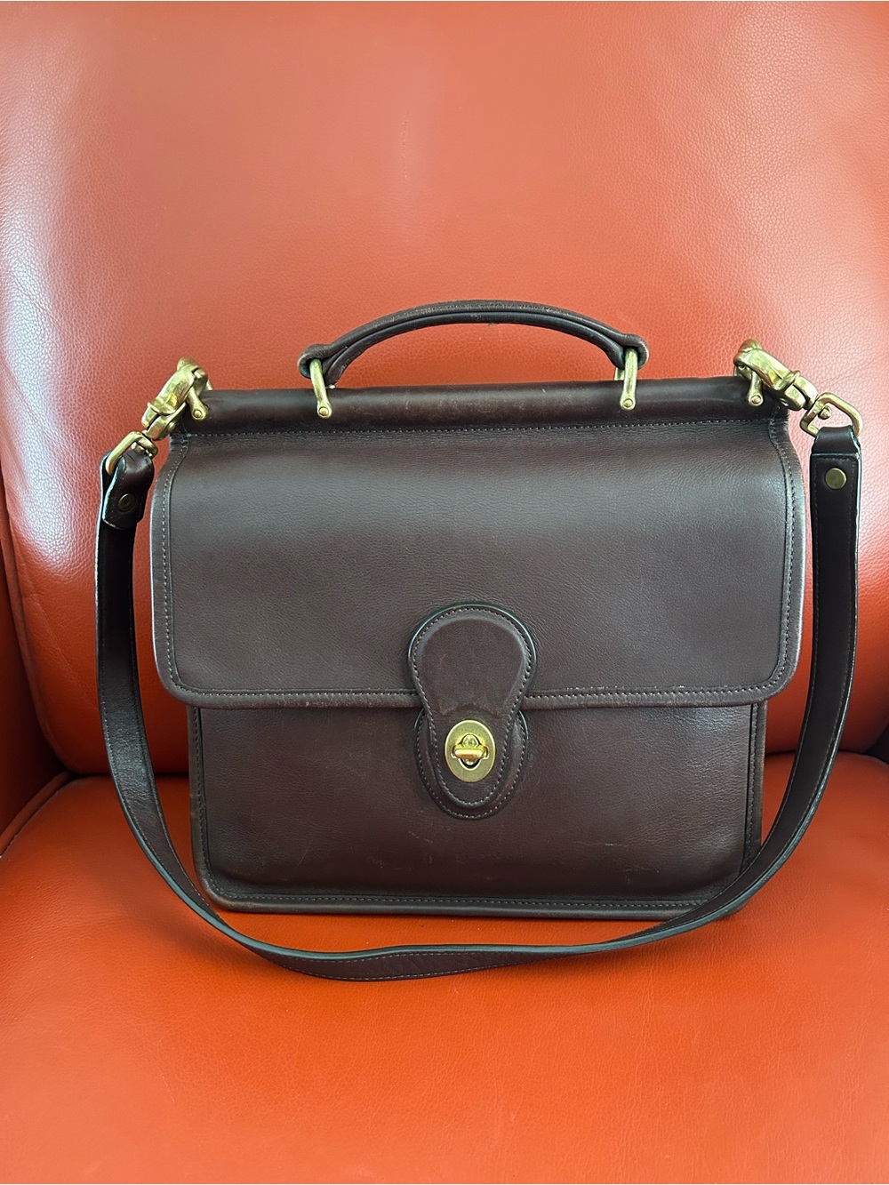 Vintage Coach Willis handbag 9927 in dark mahogany brown. Great condition! - Picture 4 of 16